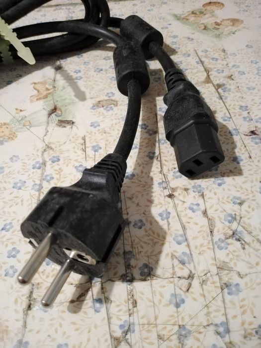 Vendo ficha novo para caixa do computador