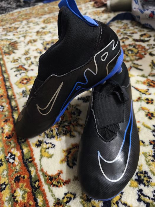 Chuteiras Nike NR 33