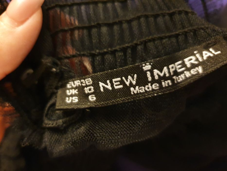 Bluzka tiulowa z czarnym topem