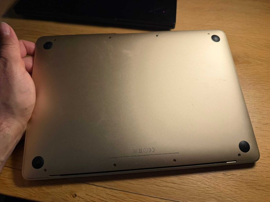 MacBook 12" 2017 | Core i5 1.3GHz | 8GB RAM | 512GB SSD | Dobry stan