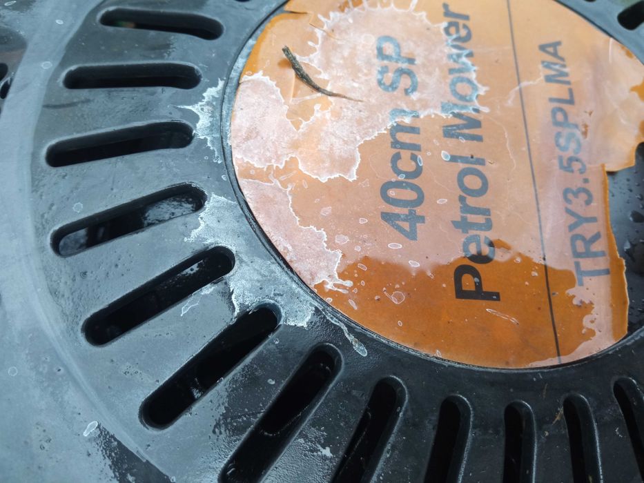 Kosiarka spalinowa z napedem