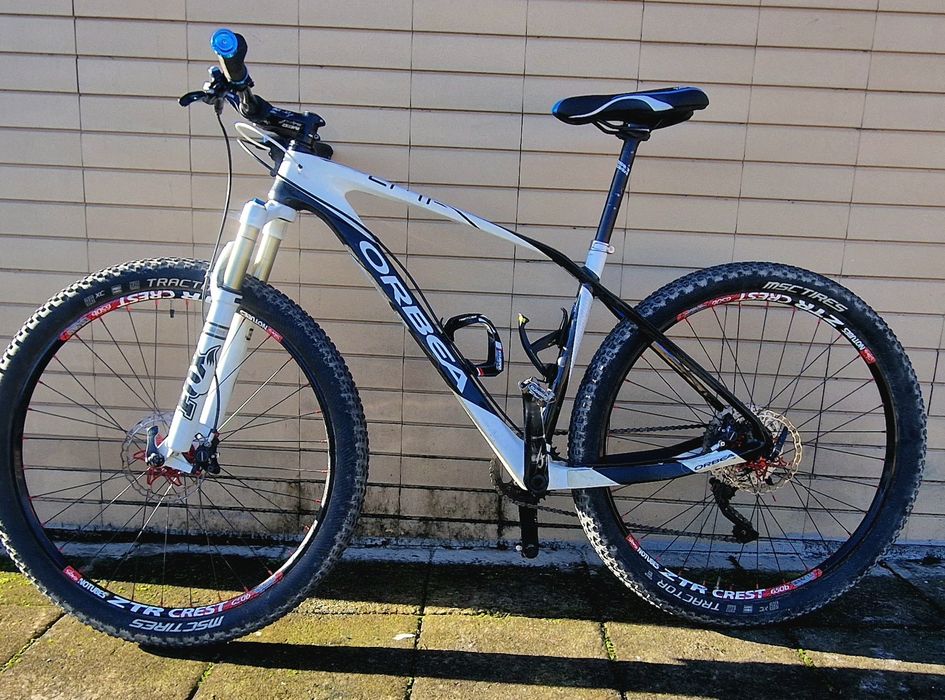 Bicicleta BTT Orbea Alma (carbono)