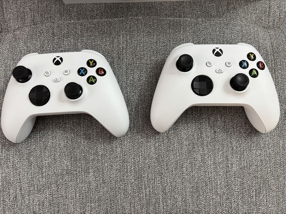 Xbox Series S 512GB + 2 pady | stan idealny