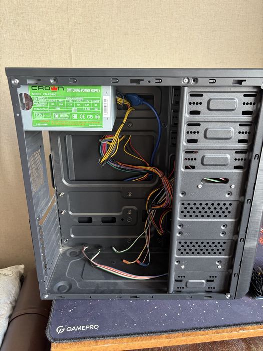 Корпус с блоком питания на 400w