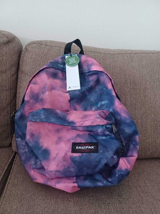 Mochila eastpak grande nova