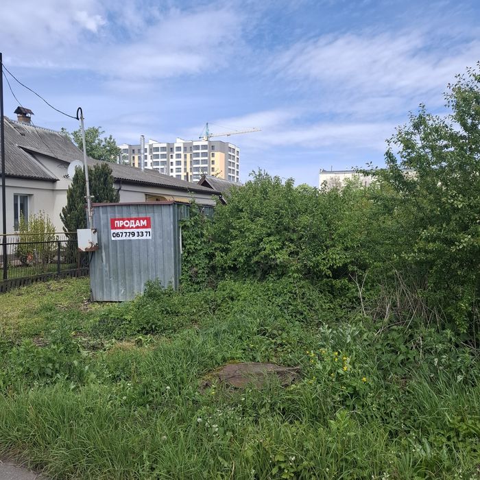 Продам ділянку в Гречанах