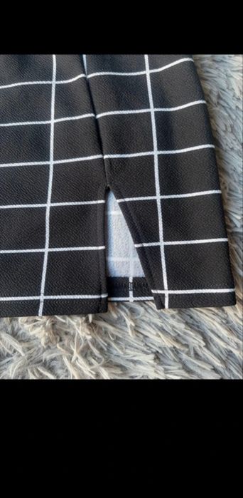 Materiałowa spódniczka w kratę shein