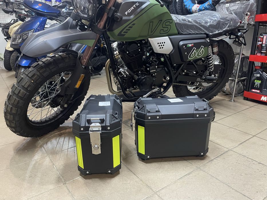 Кофри для мотоцикла бокові + кріплення