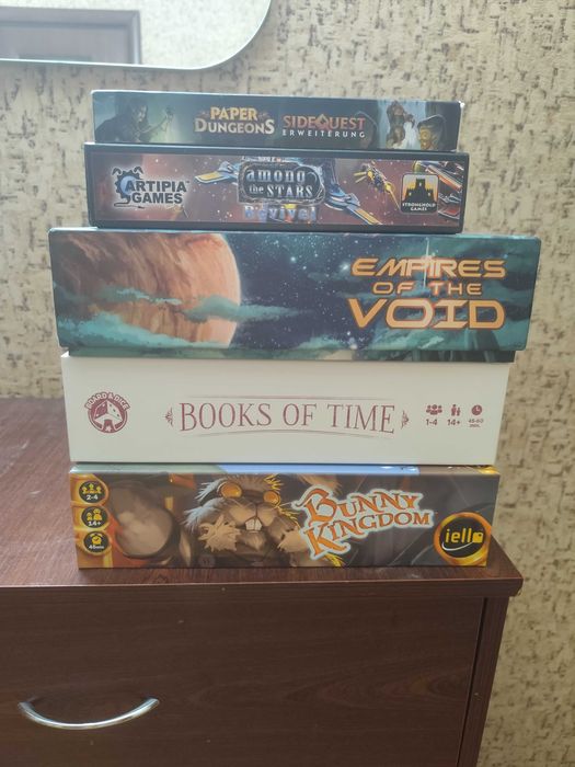 Настолки Bunny Kingdom, Books of Time, Paper Dungeons и др.