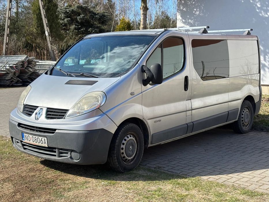 Renault Trafic  6os + paka, pierwszy właściciel, doinwestowany