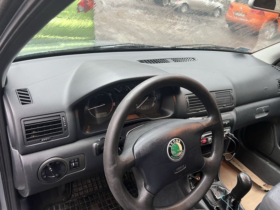 Продаю Шкоду Октавію універсал рестовую 1.9 дизель