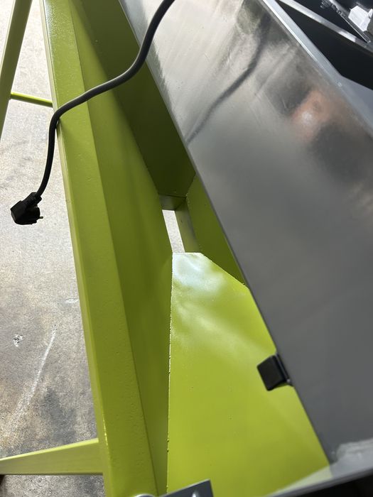 Przesiewacz wibracyjny pellet plastik 5mm