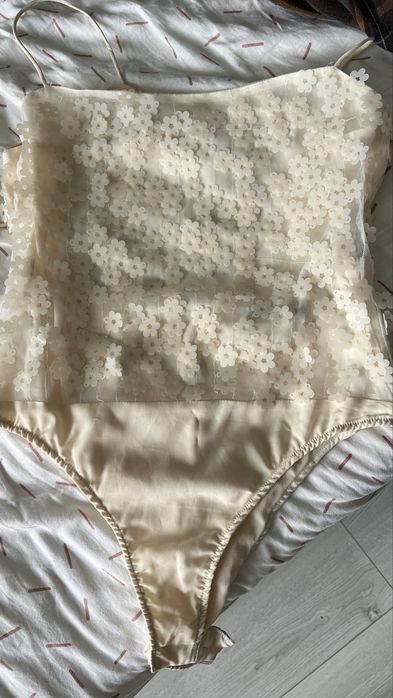 ZARA боди с паетками