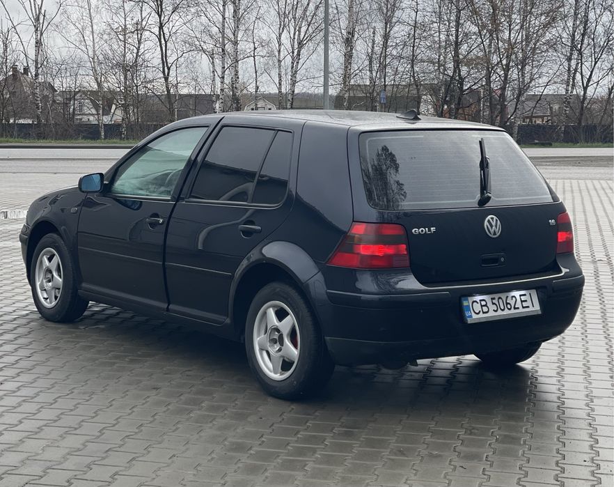 Volkswagen Golf IV 2000р 1.6mpi автомат газ/бензин