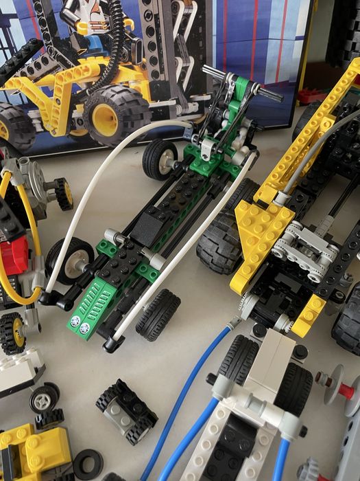 LEGO Techinc Vintage Lot Cars Vehicles Collection Vintage Sets