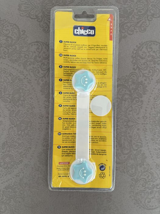 Conjunto Segurança Chicco + Protetores Tomadas (não usados)