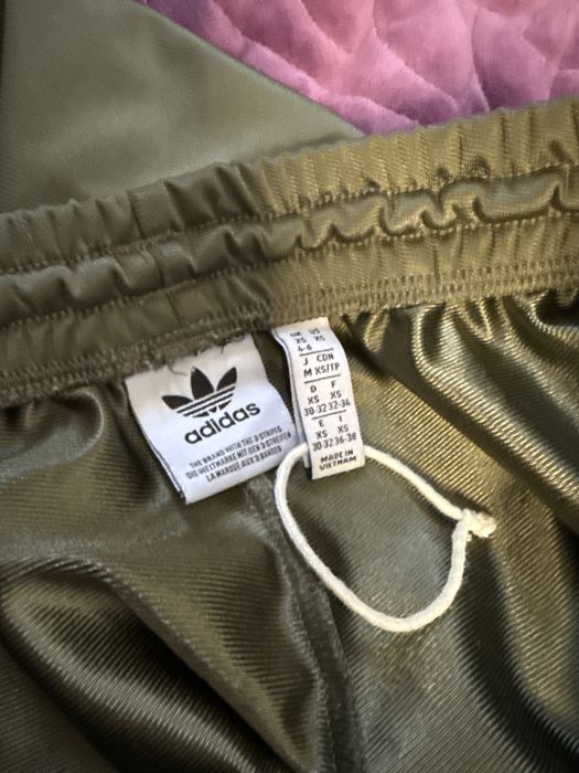 Жіночі штани adidas