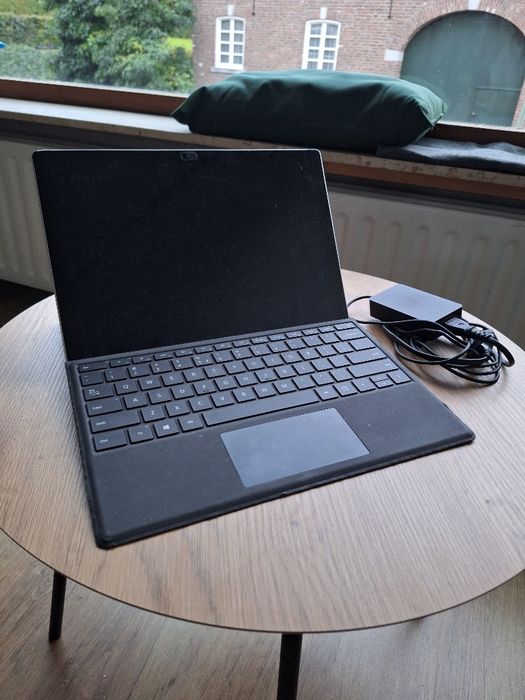 Komputer tablet microsoft surface pro 4