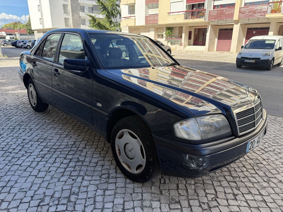 Mercedes-Benz C 220D AC Nacional Excelente