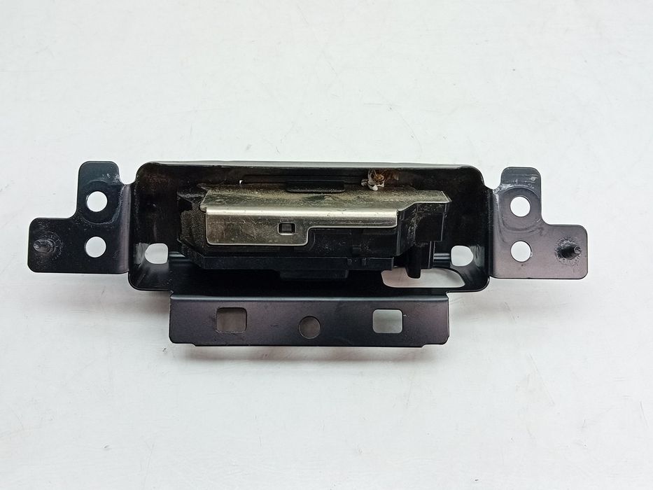 Fechadura / fecho da mala PEUGEOT 208