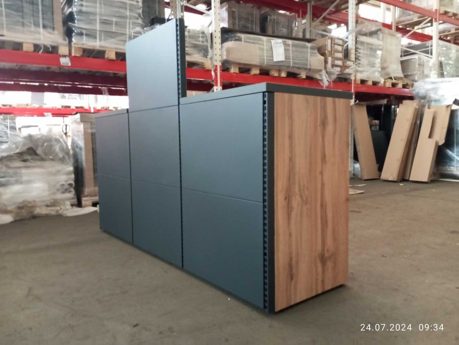 Торгові стелажі для магазинів. Торгове обладнання. Касові прилавки