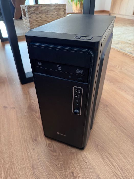 Komputer stacjonarny + monitor / sprawny / bez SSD