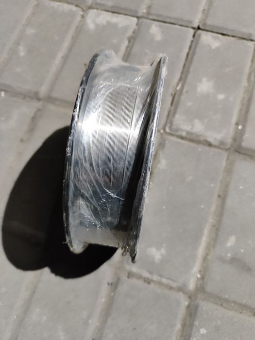 Продам сварочная  проволока нержавеющая 5кг. 0.8 мм.