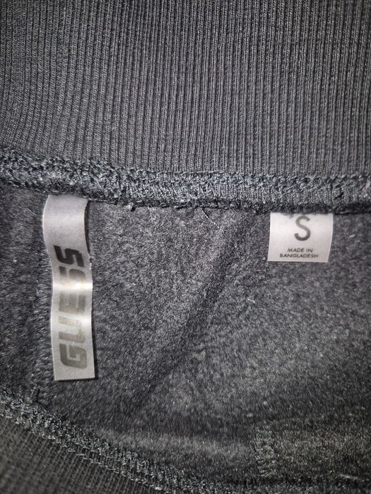 Spodnie dresowe Guess  S