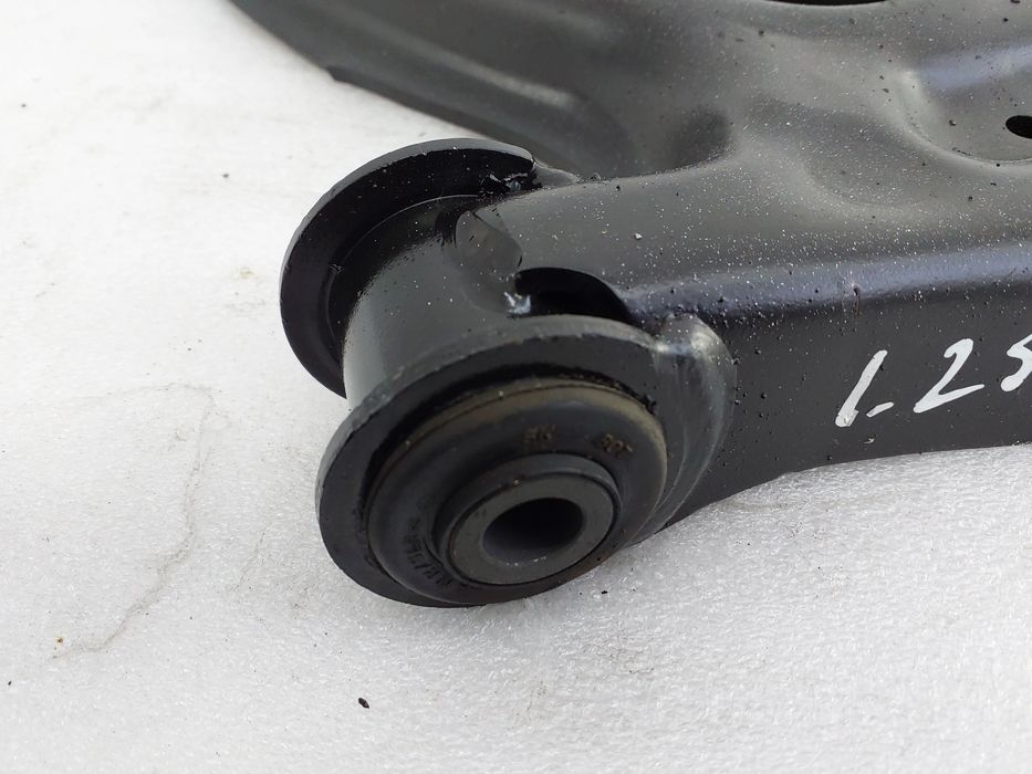 Braço de suspensão frente esquerdo VOLKSWAGEN Polo (6R, 6C)