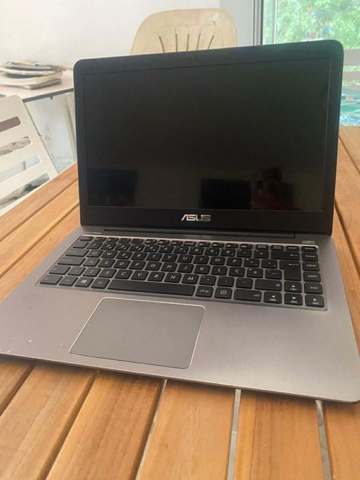 Portátil Asus E403S