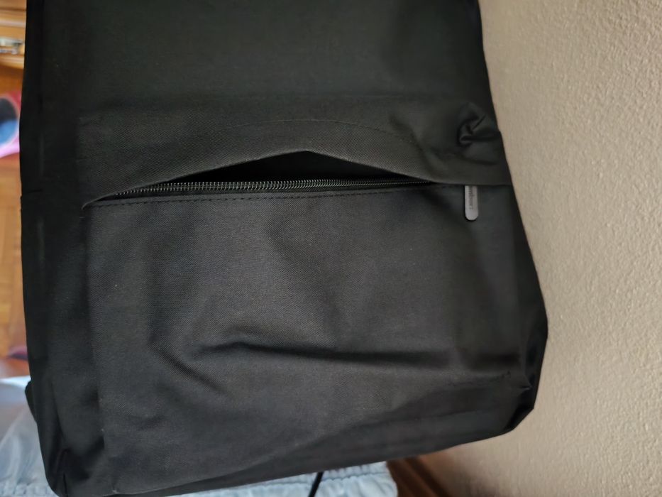 Mochila preta da Ambar NOVA