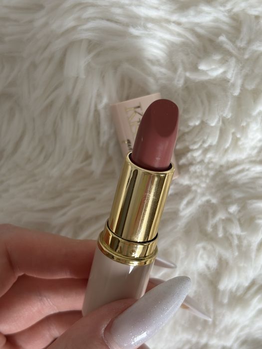 kremowa pomadka eveline