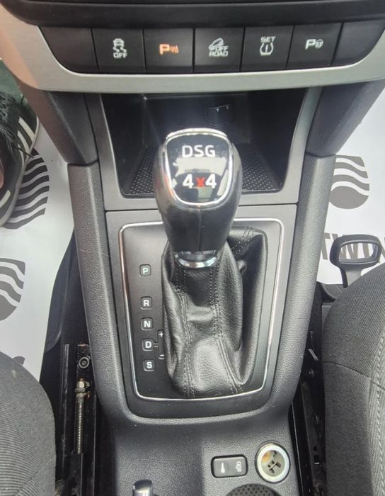 Skoda Yeti 2013 дизель 2.0 Автомат 4WD