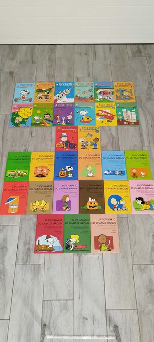 colecçoes de livros juvenis banda d. do tintim e charlie brown  outros