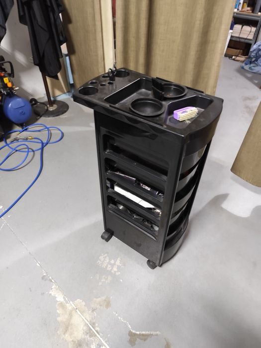 Barbearia, material em bom estado