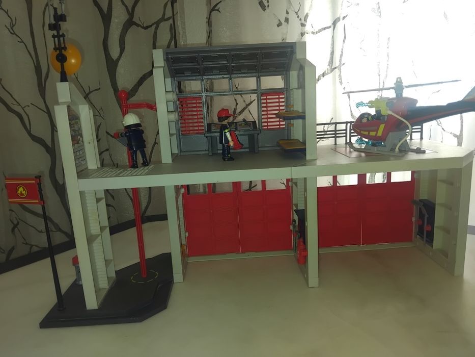 Quartel de bombeiros da playmobil
