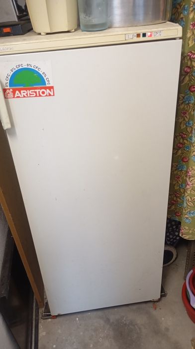 Arca congeladora Ariston