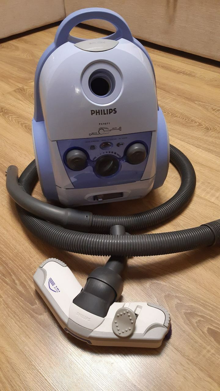 Пылесос фирмы Philips.: 1 025 грн. - Пилососи Харків на Olx