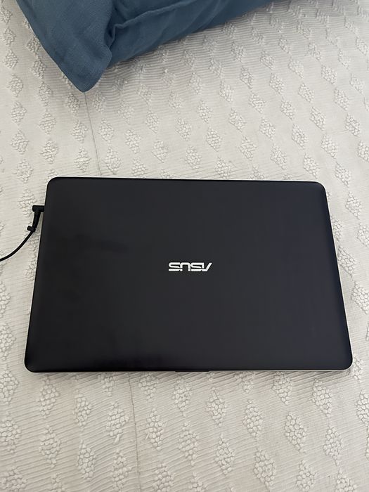 Asus Laptop471550845078753281