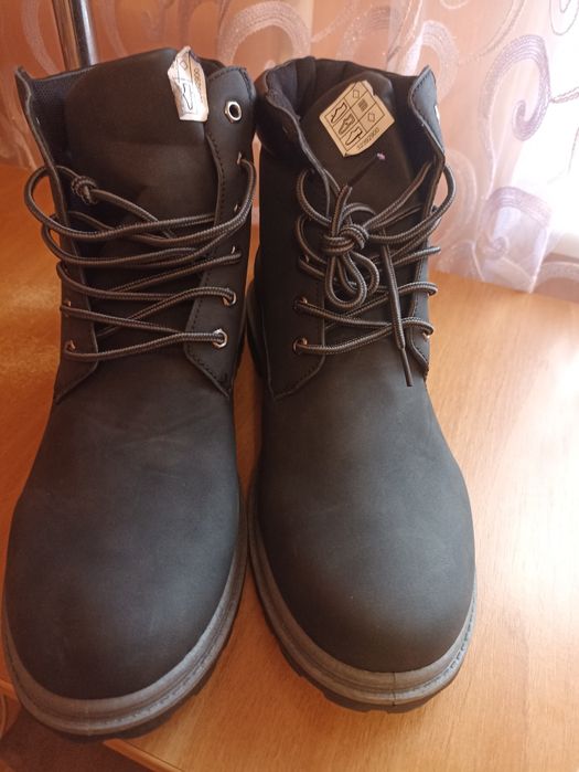 Продаю оригінальні ботинки INFINITY Exscluzive men