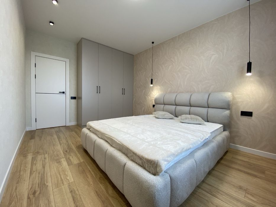 Продам шикарну квартиру з новим ремонтом