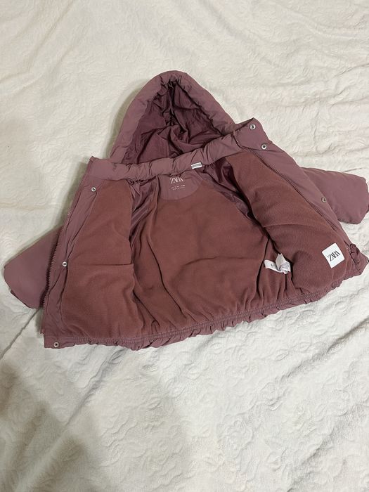 Стильна теплюща  водонепромокаюча куртка від Zara розмір 98