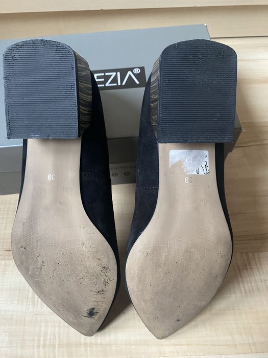 Zamszowe Czółenka Venezia 39