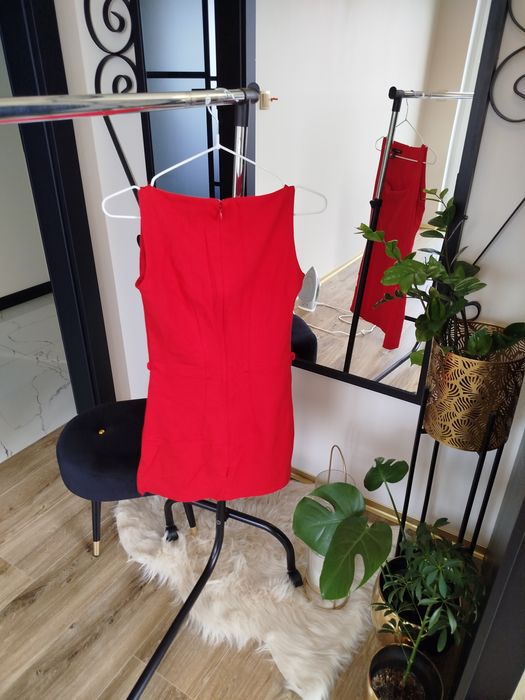 Sukienka wizytowa Mango