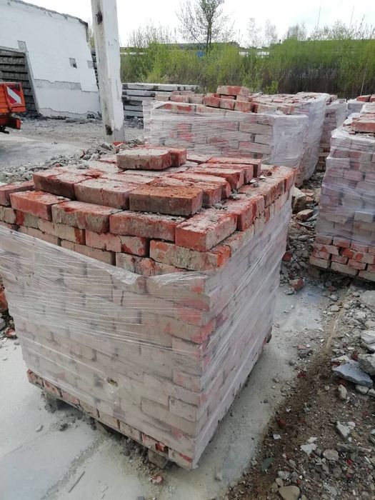 Цегла одинарна повнотіла австрійська польська з клеймом шамотна бруків
