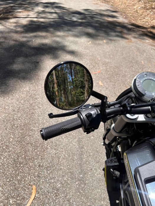 Husqvarna Svartpilen 401