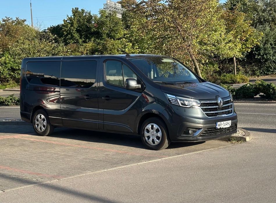 Wynajem busa 9- osobowego z kierowcą Obsluga imprez okolicznosciowych