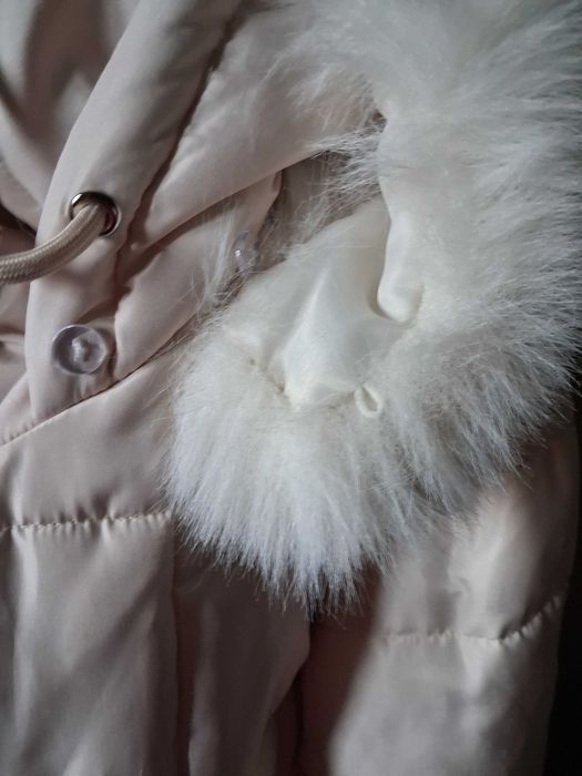 Kurtka zimowa damska  z kapturem