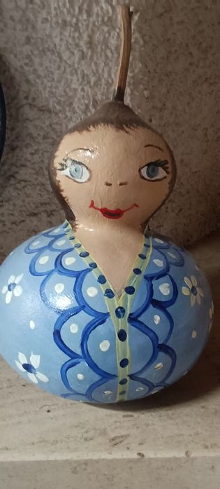 Seis cabaças pintadas a mão