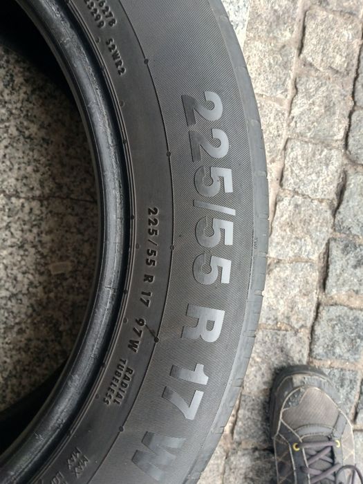 2 pneus 225 55 r17 Continental